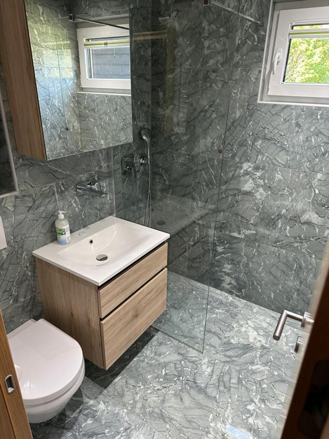 Bovecenter Apartments Kaninska Vas ภายนอก รูปภาพ