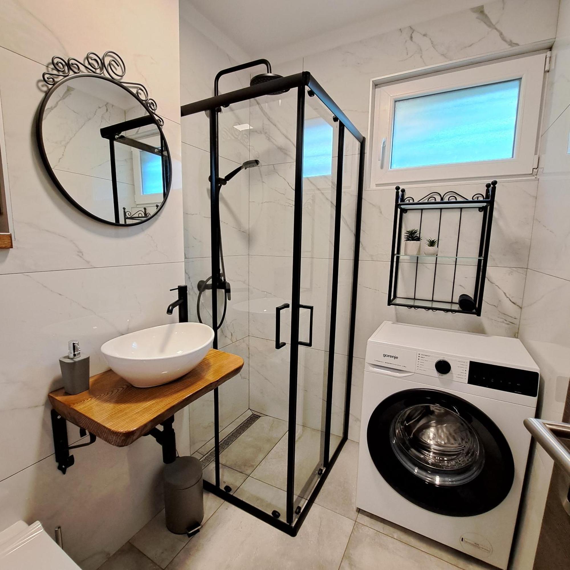 Bovecenter Apartments Kaninska Vas ภายนอก รูปภาพ